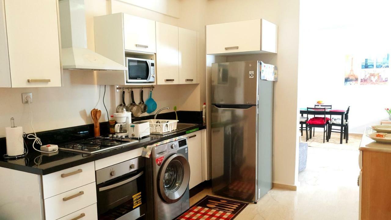 Appartement Au Centre De Mohammedia, A 2Mn De La Plage Luaran gambar