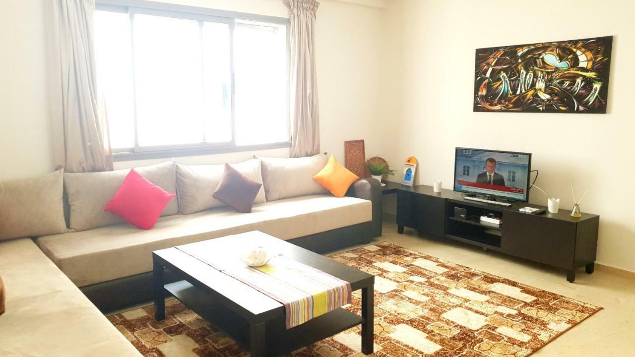 Appartement Au Centre De Mohammedia, A 2Mn De La Plage Luaran gambar