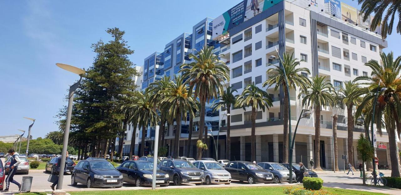 Appartement Au Centre De Mohammedia, A 2Mn De La Plage Luaran gambar
