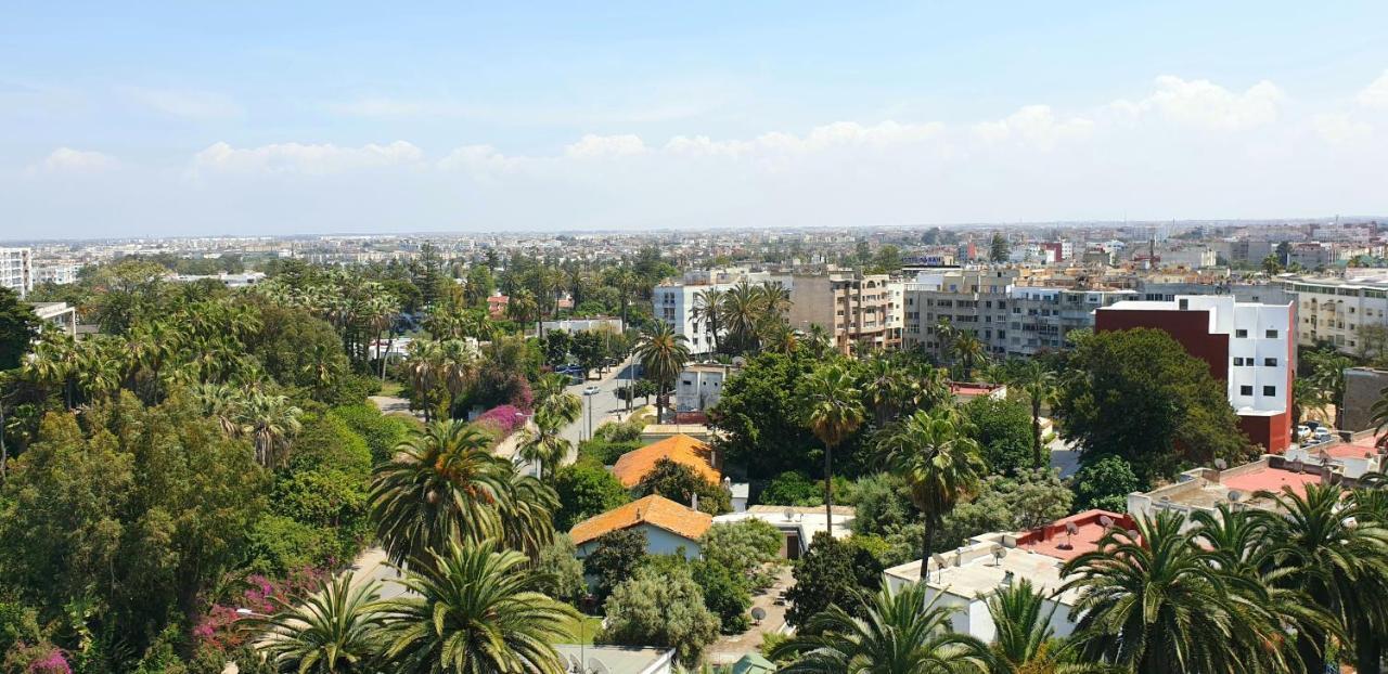 Appartement Au Centre De Mohammedia, A 2Mn De La Plage Luaran gambar